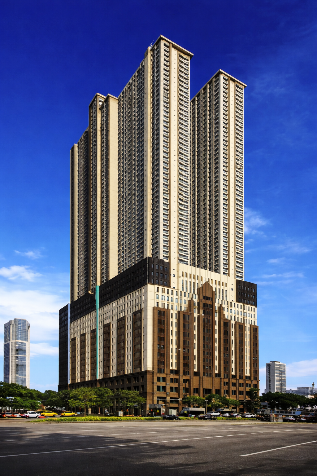 Future Point Plaza 2